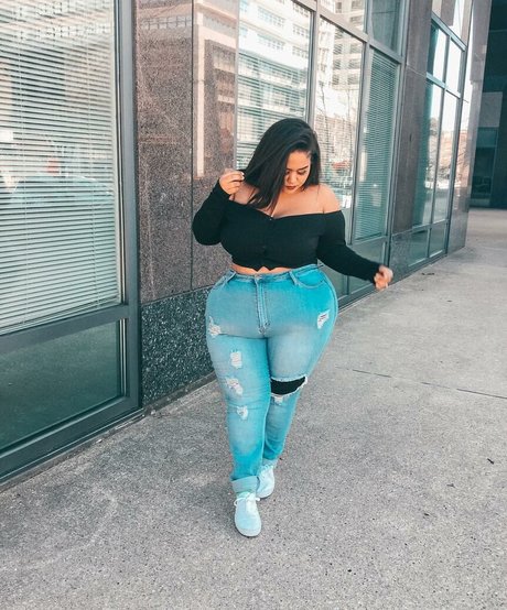 Nagie wyciekłe zdjęcie OnlyFans od Uilanibabe