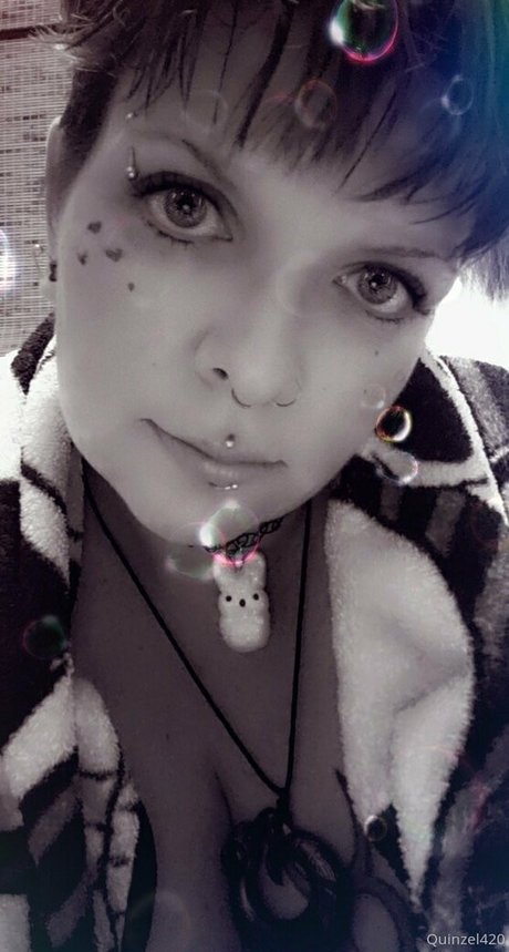 Nagie wyciekłe zdjęcie OnlyFans od Quinzel420