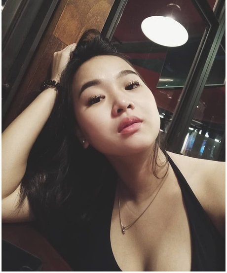 Nagie wyciekłe zdjęcie OnlyFans od Monicajeyincanatasya