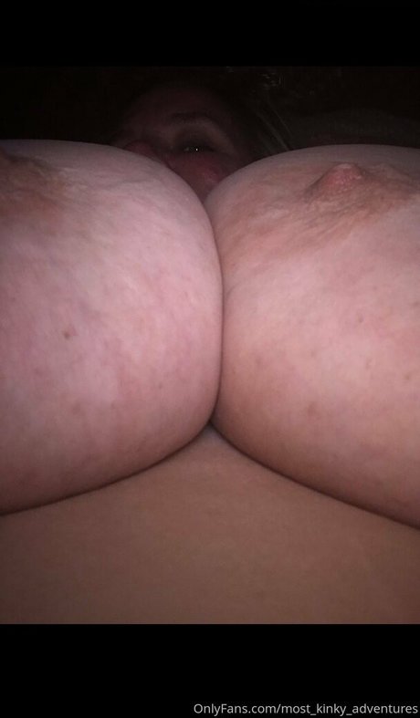Nagie wyciekłe zdjęcie OnlyFans od Mostkinkyadventures
