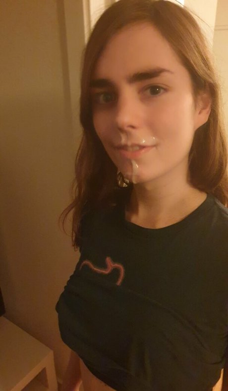 Nagie wyciekłe zdjęcie OnlyFans od Dovelark