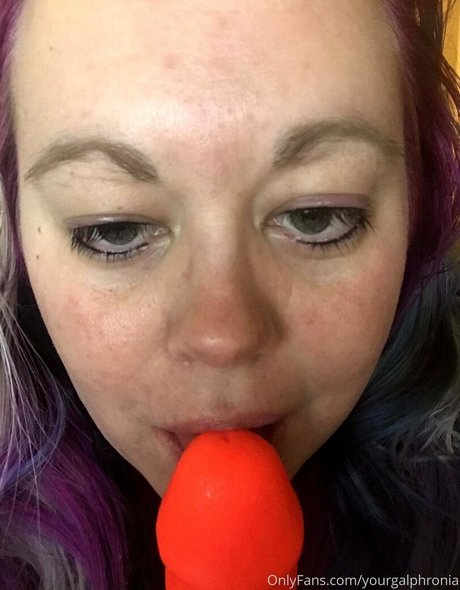 Nagie wyciekłe zdjęcie OnlyFans od Yourgalphronia