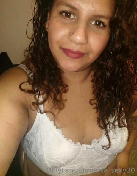 Mia_sexy30