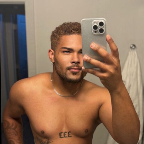 Nagie wyciekłe zdjęcie OnlyFans od Treih