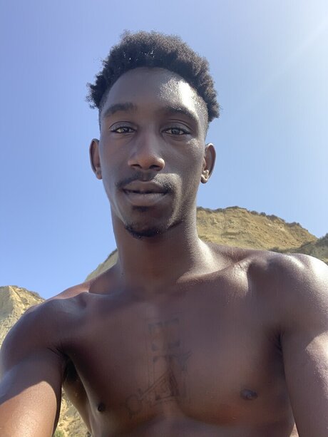 Nagie wyciekłe zdjęcie OnlyFans od Thebroswampy