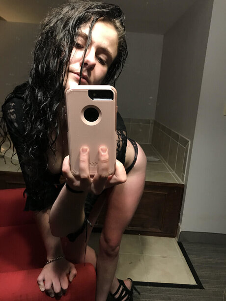 Nagie wyciekłe zdjęcie OnlyFans od Lorie Lust