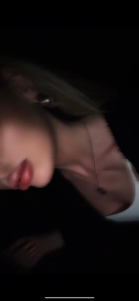 Nagie wyciekłe zdjęcie OnlyFans od E L N
