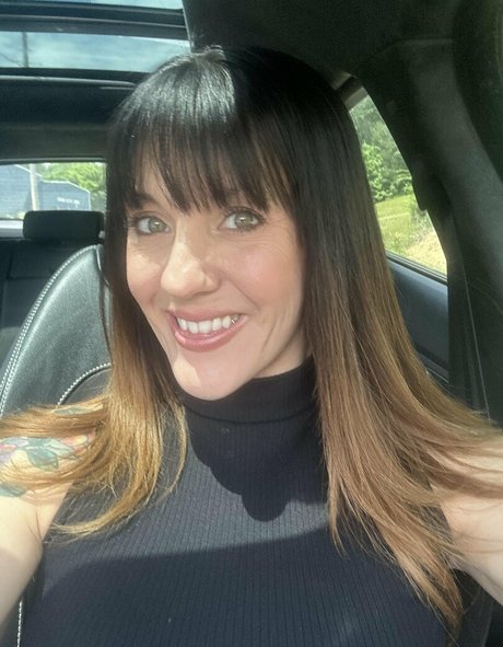 Nagie wyciekłe zdjęcie OnlyFans od Onegoodbumblebee