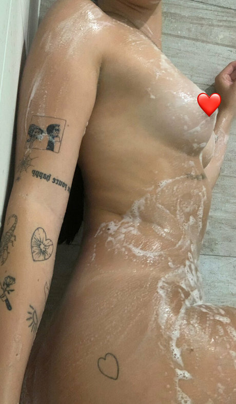 Nagie wyciekłe zdjęcie OnlyFans od Clairebearr