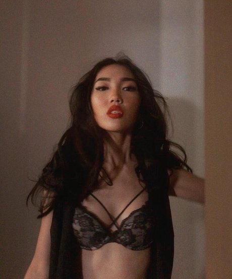 Nagie wyciekłe zdjęcie OnlyFans od Asya Sun