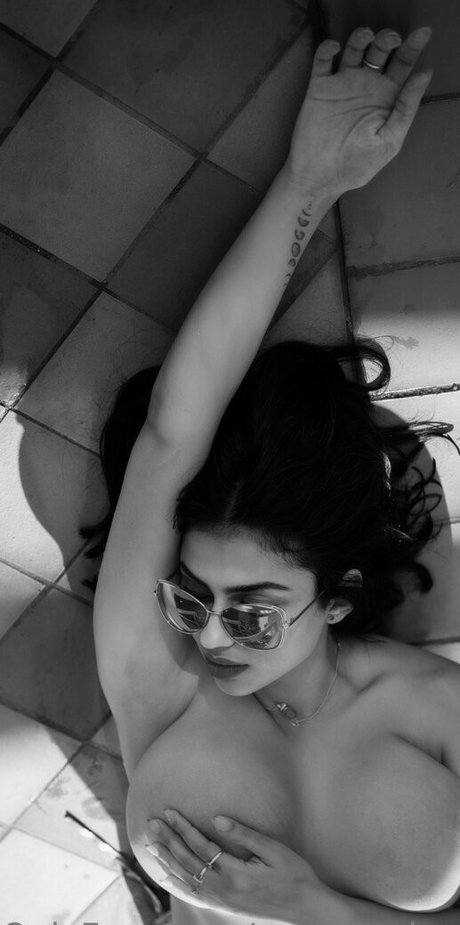 Maysexclusive