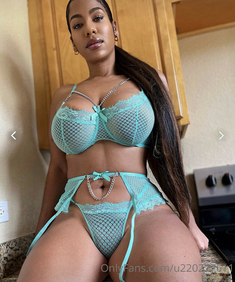 Nagie wyciekłe zdjęcie OnlyFans od Leizamae Keane