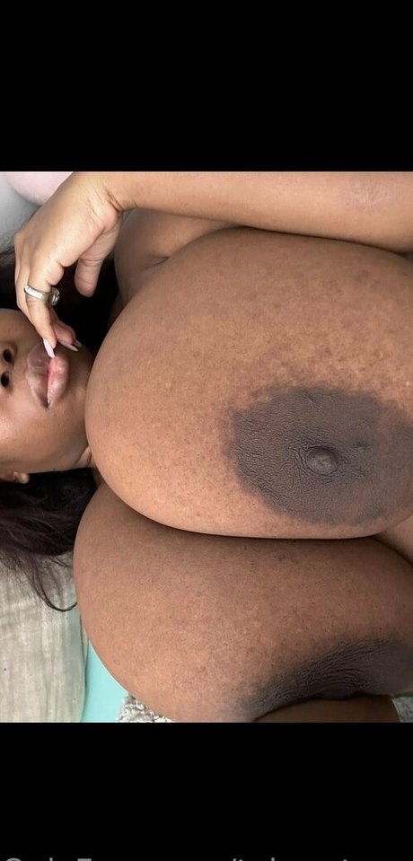 Nagie wyciekłe zdjęcie OnlyFans od Tokyoteax