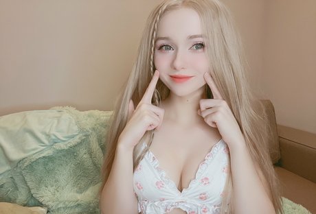 Nagie wyciekłe zdjęcie OnlyFans od Rachel Blossom