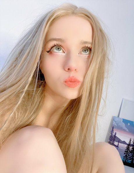 Nagie wyciekłe zdjęcie OnlyFans od Rachel Blossom