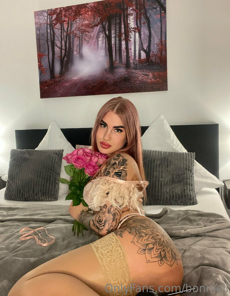 Nagie wyciekłe zdjęcie OnlyFans od Bonniell