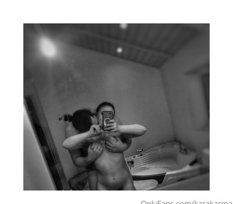 Nagie wyciekłe zdjęcie OnlyFans od Karakarma
