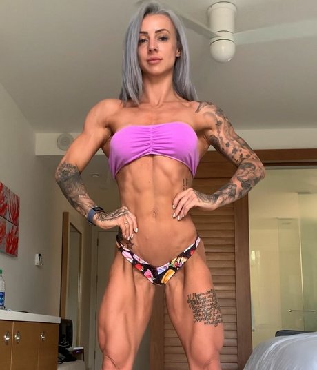 Nagie wyciekłe zdjęcie OnlyFans od Lauren Kenealy