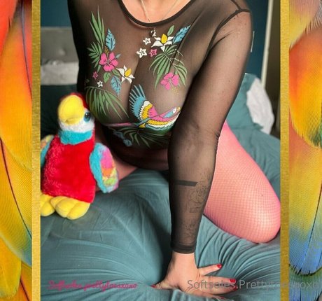 Nagie wyciekłe zdjęcie OnlyFans od Softsolesprettytoesxoxo