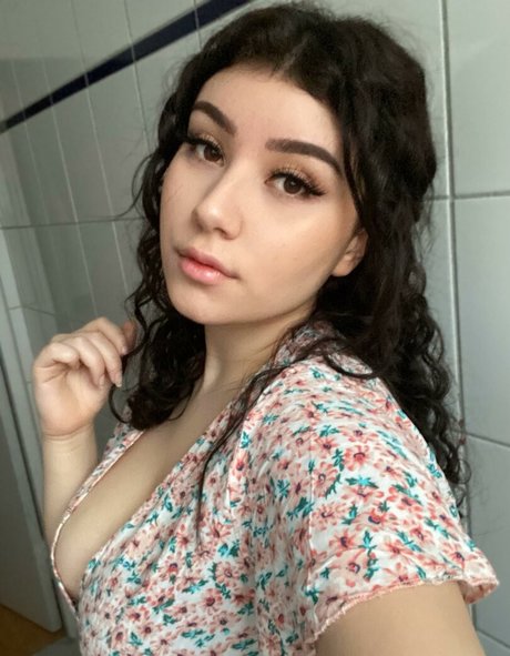 Nagie wyciekłe zdjęcie OnlyFans od Yazzi