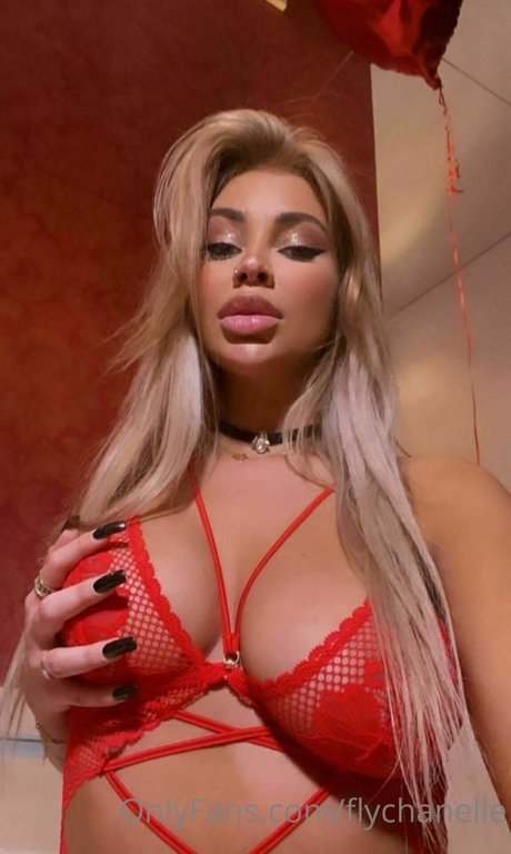 Nagie wyciekłe zdjęcie OnlyFans od Flychanelle