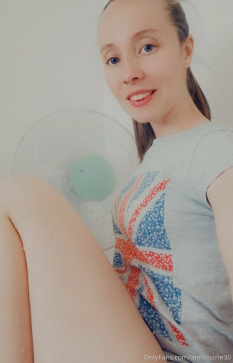 Naughtyannmarie