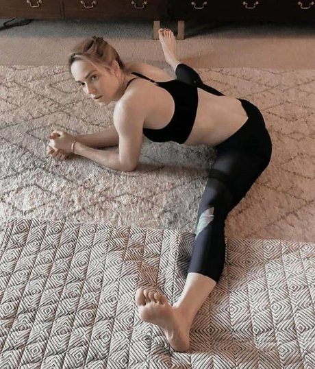Nagie wyciekłe zdjęcie OnlyFans od Caity Lotz