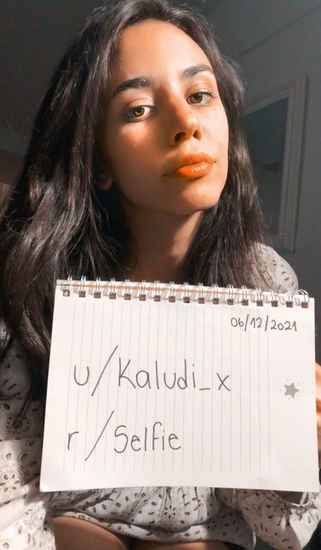 Nagie wyciekłe zdjęcie OnlyFans od Vera Kaludi