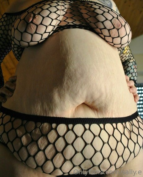 Nagie wyciekłe zdjęcie OnlyFans od Sallye