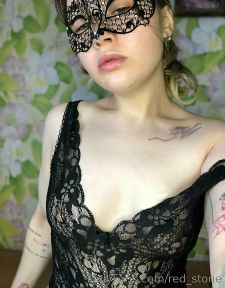 Nagie wyciekłe zdjęcie OnlyFans od Redstone