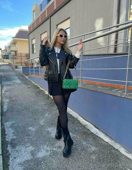 Nagie wyciekłe zdjęcie OnlyFans od Merrybabyy