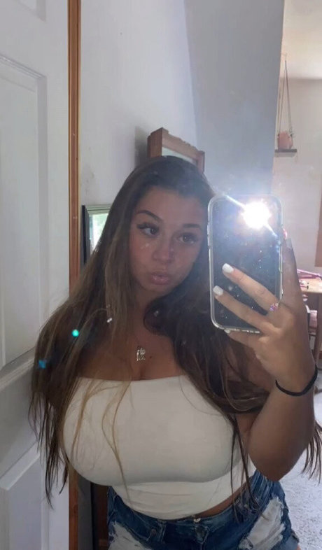 Nagie wyciekłe zdjęcie OnlyFans od Lauren Risotti