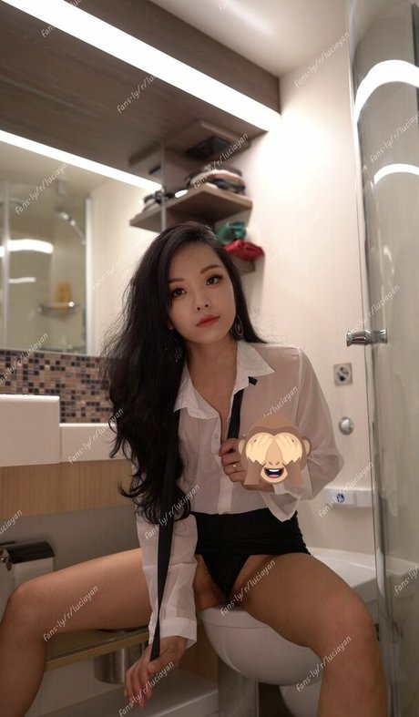 Nagie wyciekłe zdjęcie OnlyFans od Luciayan