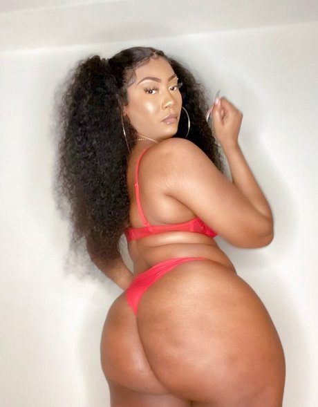 Nagie wyciekłe zdjęcie OnlyFans od Cooliemonae