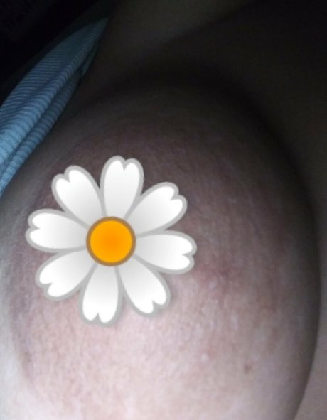 Nagie wyciekłe zdjęcie OnlyFans od Arobbes
