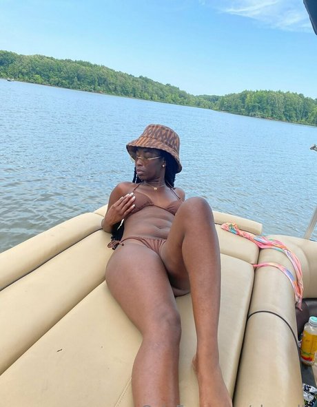 Nagie wyciekłe zdjęcie OnlyFans od Chynelle