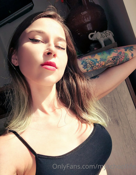 Nagie wyciekłe zdjęcie OnlyFans od Myschoollife