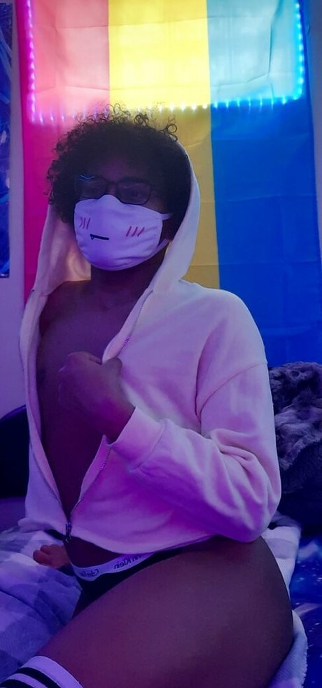 Nagie wyciekłe zdjęcie OnlyFans od Gassyzen
