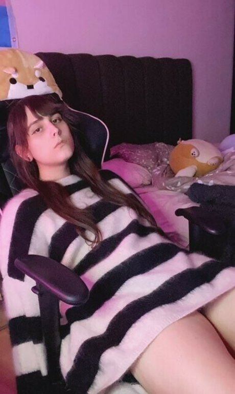 Bunnygirl Emma