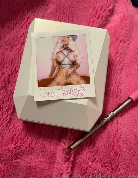 Nagie wyciekłe zdjęcie OnlyFans od Jennaferlee