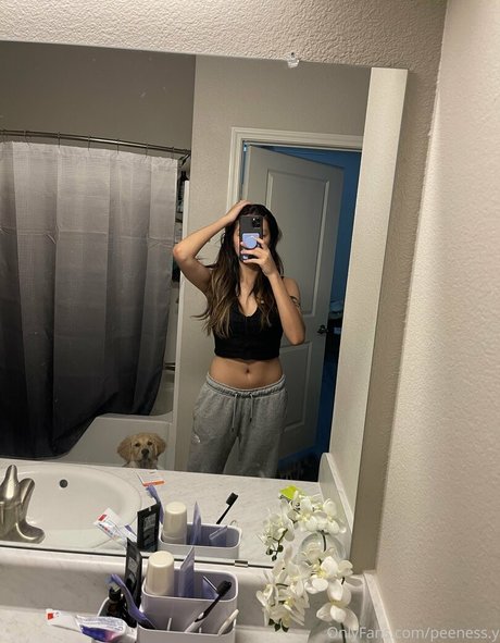 Nagie wyciekłe zdjęcie OnlyFans od Peenessy