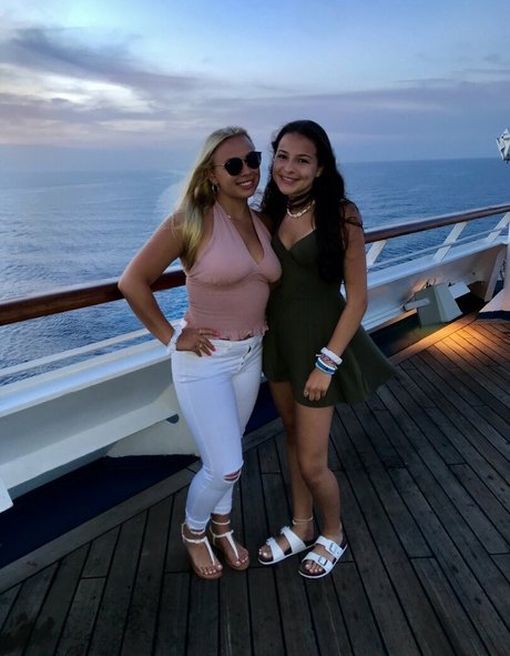 Nagie wyciekłe zdjęcie OnlyFans od Alyssa K