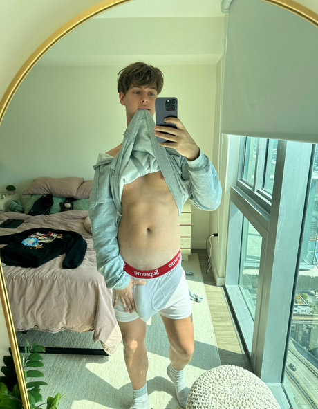 Nagie wyciekłe zdjęcie OnlyFans od Cadenfree