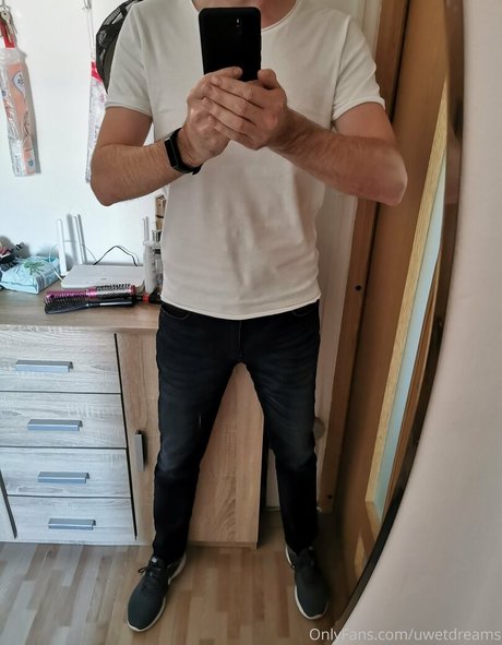 Nagie wyciekłe zdjęcie OnlyFans od Uwetdreams