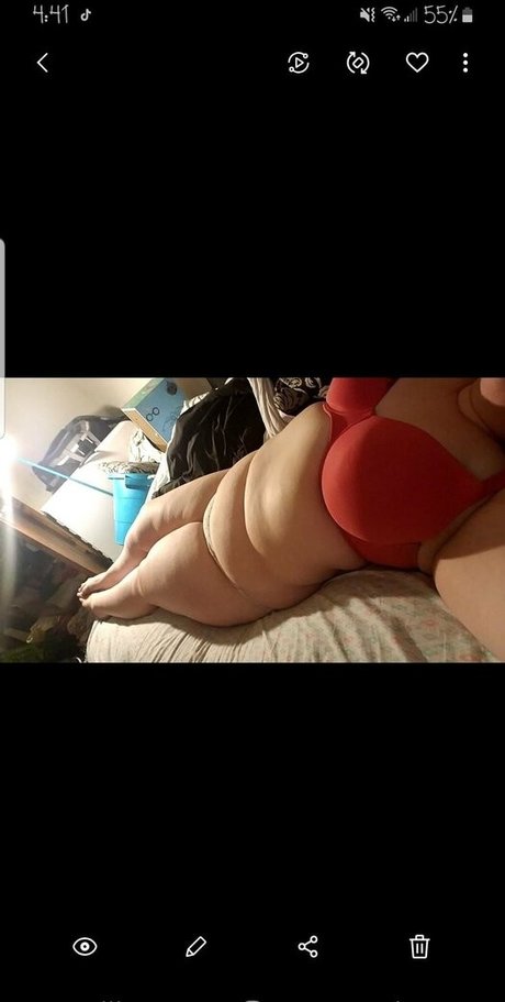 Nagie wyciekłe zdjęcie OnlyFans od Bbwstonerdoll