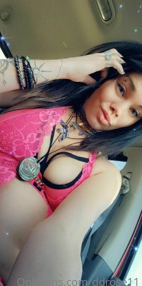 Nagie wyciekłe zdjęcie OnlyFans od Ddrose11