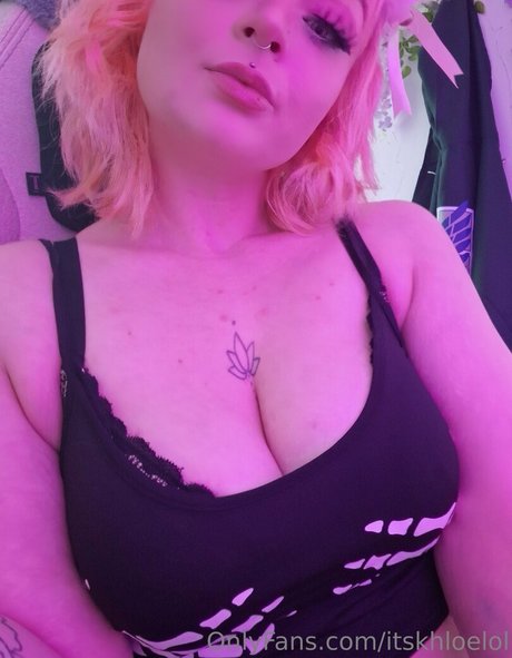 Nagie wyciekłe zdjęcie OnlyFans od Itskhloelol
