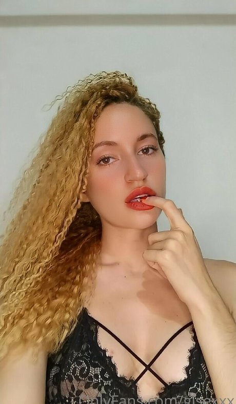 Nagie wyciekłe zdjęcie OnlyFans od Nikiifox