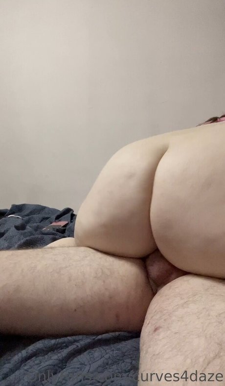 Nagie wyciekłe zdjęcie OnlyFans od Curves4daze