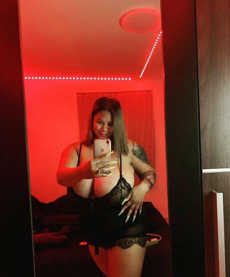 Nagie wyciekłe zdjęcie OnlyFans od Sara Chubby